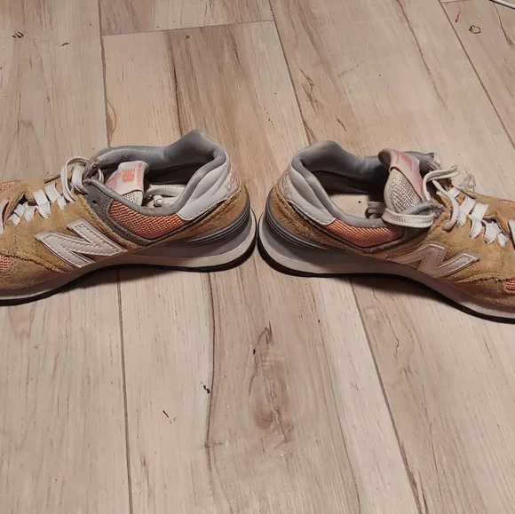 New Balance Women's Classic 574 Beige Tan - Picture 6 of 8